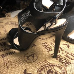 Jessica Simpson 4” heels Black